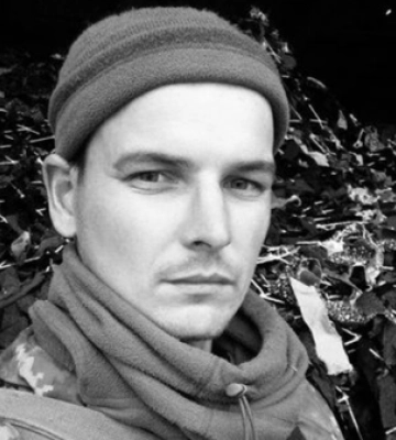 Понад рік вважався зниклим безвісти: додому «на щиті» повертається захисник з Волині Павло Литвинюк