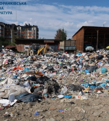 На Прикарпатті депутата та директора-комунальника в одній особі підозрюють у забрудненні середовища