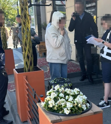 Запропонувала ухилянту фіктивний шлюб за гроші - на Львівщині судитимуть жінку