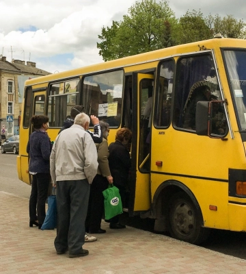 Росіяни планують чергове підняття цін на проїзд у громадському транспорті на окупованих територіях, - Центр нацспротиву