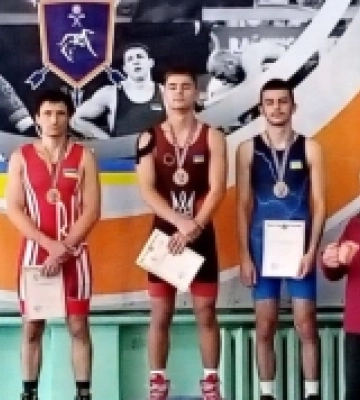 Херсонські спортсмени успішно виступили на чемпіонаті України з боротьби