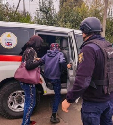 Евакуація на Сумщині: За тиждень вивезено 535 осіб, зокрема 143 дитини. ФОТО
