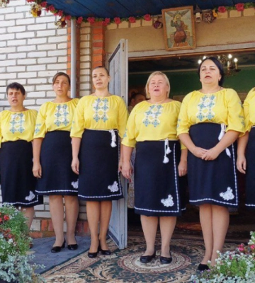 Новий храм звели навпроти спаленого дерев’яного: історія церкви у селі на Волині, яку будували усім селом