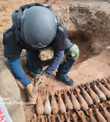 Сапери знищили цілий арсенал часів Другої світової на Кіровоградщині 