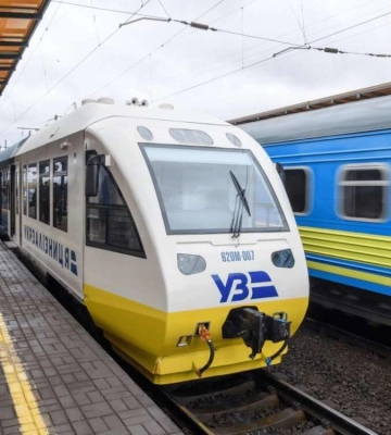 В Дніпропетровській області маршрути деяких електричок подовжили