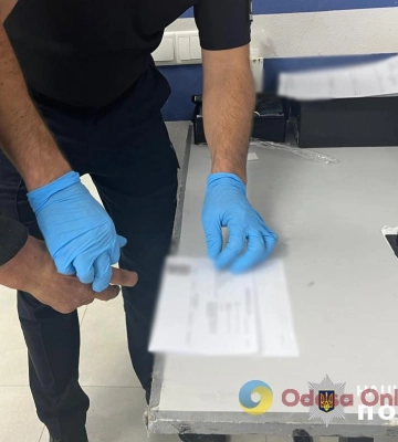 Мешканець Одеської області побив, викрав та посадив під замок колишню співмешканку