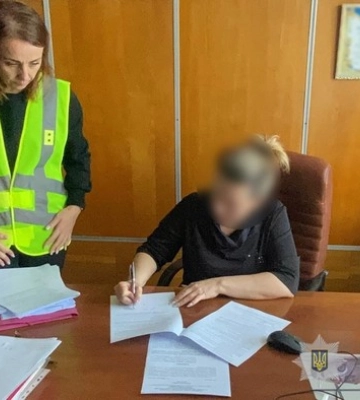На Вінниччині директорка медичного закладу отримувала хабарі за надання групи інвалідності
