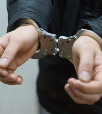Вирвав з рук гроші і втік на авто: на Волині затримали зловмисника