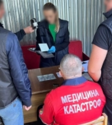 Вилучили вісім мільйонів гривень: на Хмельниччині викрили двох медиків, які за гроші оформляли інвалідність
