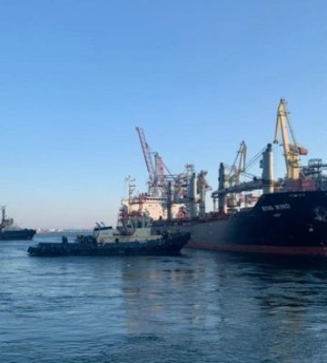 Страхування суден подорожчало після атак росіян на порти України