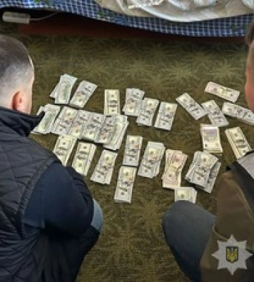 В Хмельницкой области заместитель председателя ВВК &quot;заработала&quot; почти 8 млн грн за фиктивные диагнозы призывникам