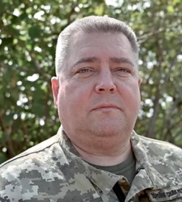 Маючи бронь, пішов добровольцем: директор луцького ліцею служить у ЗСУ (відео)