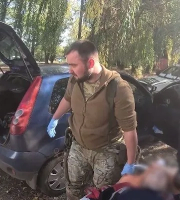 Полицейские эвакуировали маломобильных пожилых из Селидово