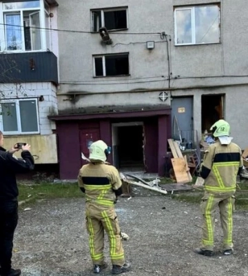 У багатоквартирному будинку у Сваляві стався вибух