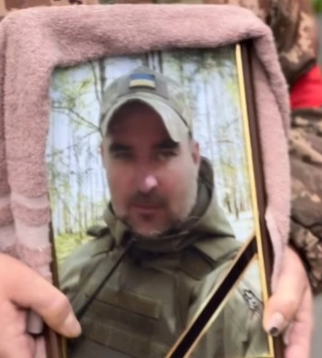 У Путивлі попрощалися із захисником Олександром Яроцьким