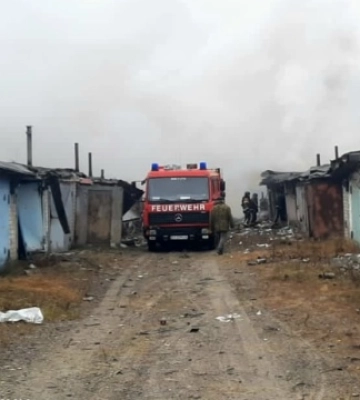 На Харківщині після авіаудару ліквідували пожежу у гаражному кооперативі
