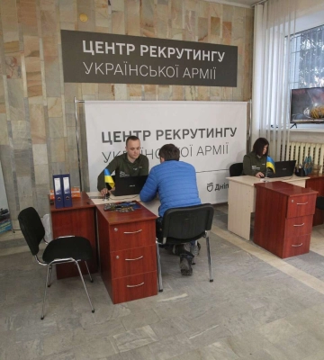 Рекрутинг до ЗСУ: стало відомо, які професії користуються найбільшим попитом