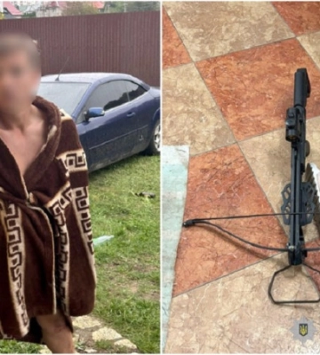 На Хмельниччині чоловік почав стріляти з арбалета в автомобіль