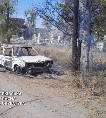 Погибший и трое раненых: появились фото последствий ударов по Харьковщине 6.10