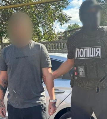 В Одесской области задержали дельца, который за $7 000 обещал уклонистам помочь с выездом за границу