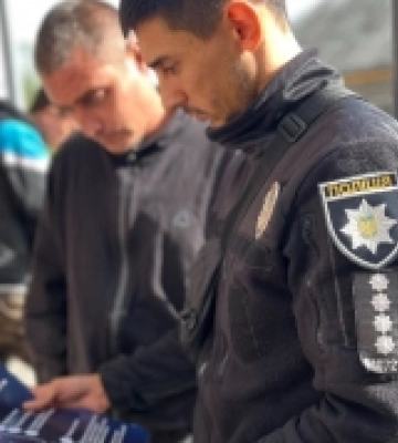 У Снігурівці поліцейські продовжують профілактичні заходи з населенням