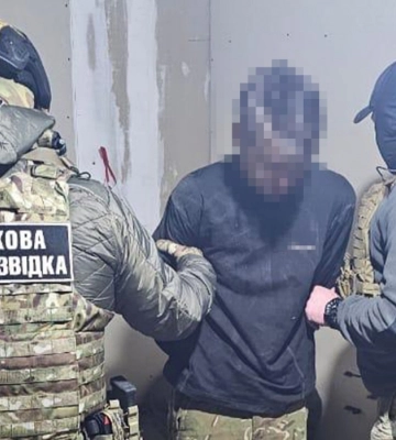 СБУ задержала предателя, наводившего российскую артиллерию на позиции ВСУ возле Часов Яра