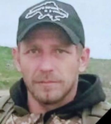 На Кіровоградщині на честь загиблого земляка посадили алею дубів