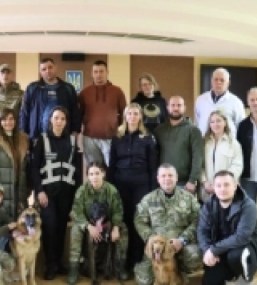 Психологи та кінологи поліції Закарпаття долучилися до реабілітації поранених захисників