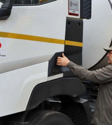 Дніпро отримав від Японії нову партію комунальної техніки