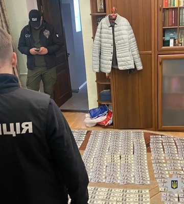 Смертельное ДТП в Черкасской области: легковушка влетела в грузовик