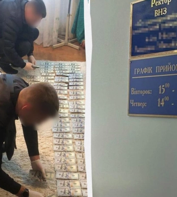 На Закарпатті виш зарахував кілька сотень ухилянтів на навчання: відстрочки вже скасували