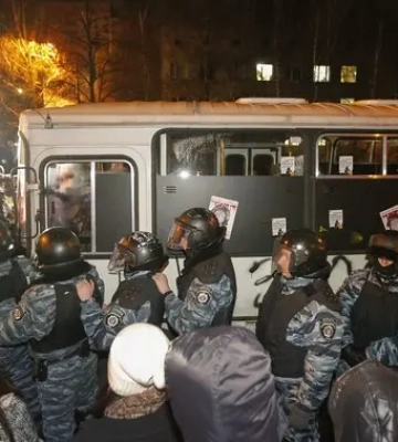 Офіс Генпрокурора: Судитимуть &quot;беркутівців&quot;, які здійснили перші постріли по мітингувальниках на Майдані у 2014 році