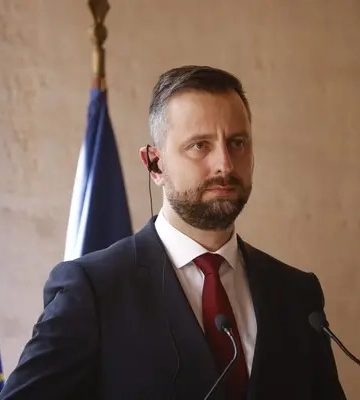 Глава Міноборони Польщі: Вступ України до ЄС не є питанням виживання для Києва, тому ми можемо ставити умови