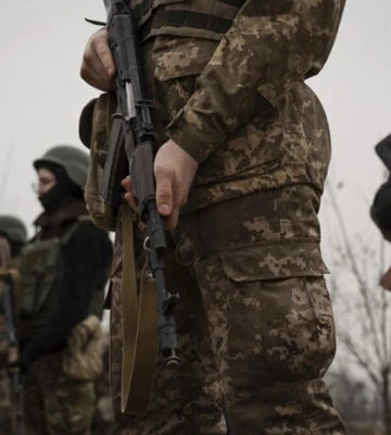 Наступ РФ на Курщині, «непрості» БпЛА окупантів, Путін узаконює «довічне правління» своїх друзів: головне за ніч