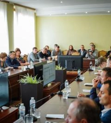 На Полтавщині відбулася перша зустріч у межах роботи платформи Діалог влади та бізнесу