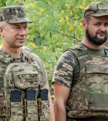&quot;Золотий хрест&quot; від Сирського отримав військовий з Рівненщини
