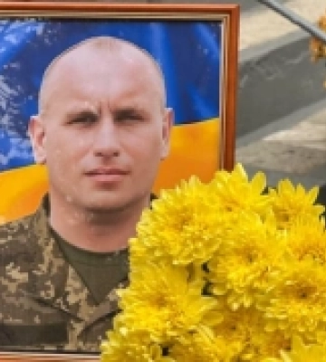 У Костополі відкрили меморіальну дошку загиблому воїну Вадиму Плющу