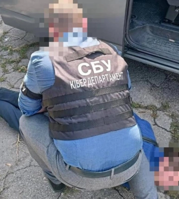 СБУ затримала подружжя агентів рф та їхнього спільника, які шпигували на півдні України