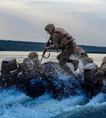 Росіяни перекинули на Тендрівську косу дивізіон річкових катерів з Севастополя, - Волошин