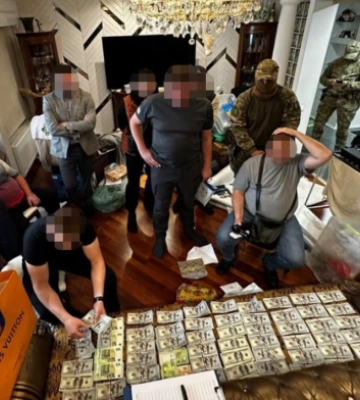 У Хмельницькому 50 прокурорів на чолі з обласним прокурором Олійником стали інвалідами: допомогла схема &quot;слуги&quot; Крупи