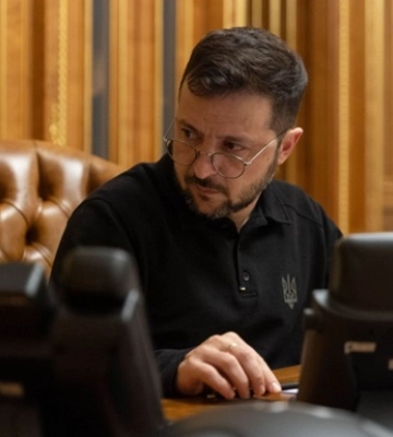 Зеленський провів телефонну розмову з Байденом