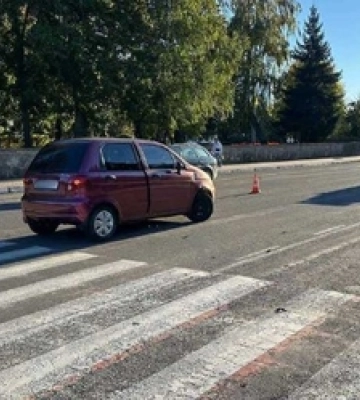 На Волині автівка збила хлопчика, який переїжджав «зебру» на електросамокаті