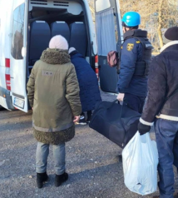 На Сумщині «Білі янголи» евакуювали ще одну родину
