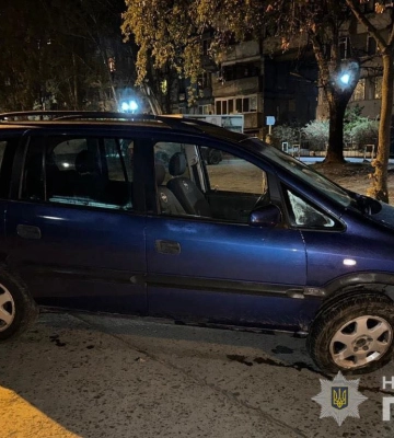 У Дніпрі затримано рецидивіста, який викрав автомобіль та розбив його у ДТП