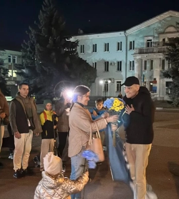 На Волині зустріли захисника, якого чекали з полону більше двох років