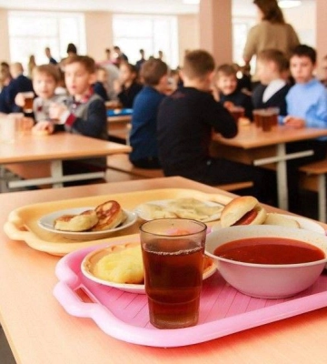 Шакирзян розповів, коли у Рівному буде безкоштовне харчування для молодших школярів