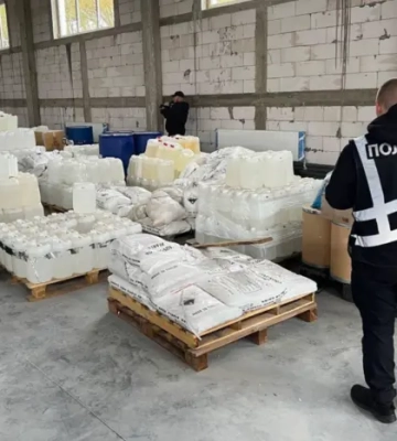 Поліція ліквідувала нарколабораторії, які щомісяця виробляли майже тонну амфетаміну