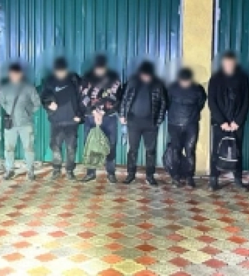 Мужчина превратился в &quot;женщину&quot; ради побега из Украины: пограничники его разоблачили