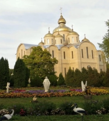 У Свято-Михайлівському соборі в Черкасах проводять перший молебень українською
