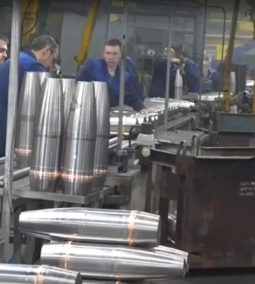 путін планує збільшити виробництво боєприпасів до рівня ЄС у 2025 році - Зеленський